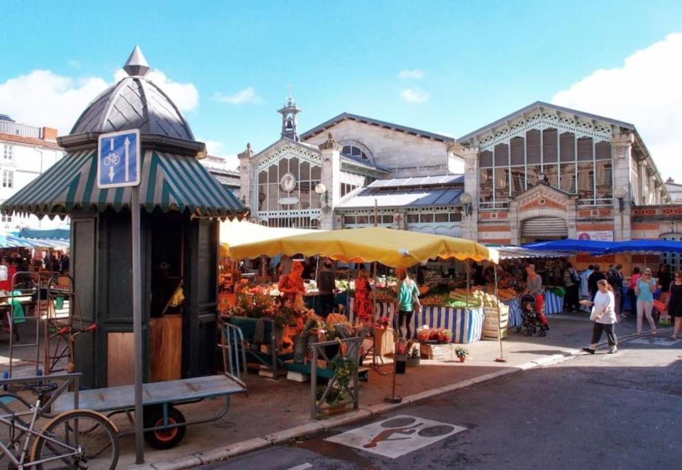 Maison Type Loft - Avec Parking En Plein Centre La Rochelle  Bagian luar foto